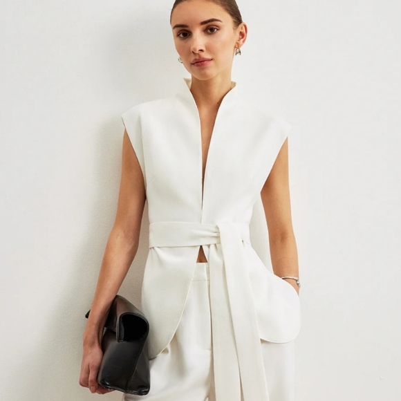 Commense Tops - NWT Commense White Sleeveless Vest Top Blouse Tie Waist Belted Xs Old Money